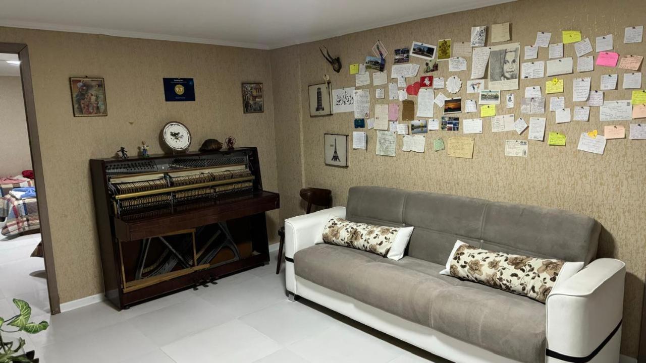 Hostel Forrest Кутаиси Экстерьер фото